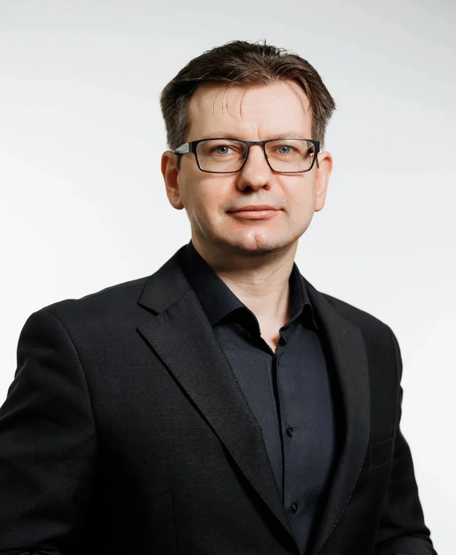Dr. Ivan Karbovnyk